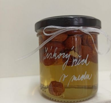 Lieskové orechy v agátovom mede zo Sliezskej záhradky 170 g